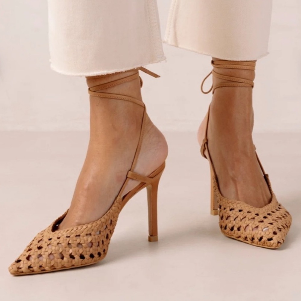 ALOHAS Sandstorm Tan Woven Heels, fits US 7